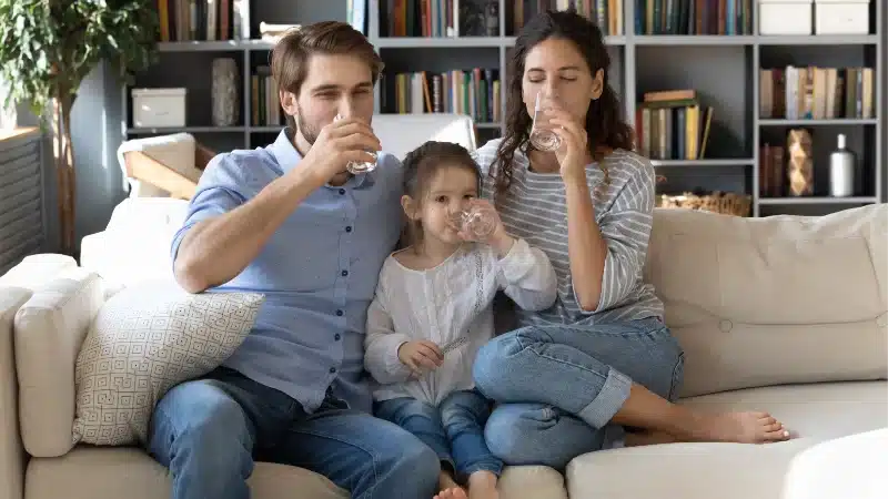 acqua per casa e la famiglia